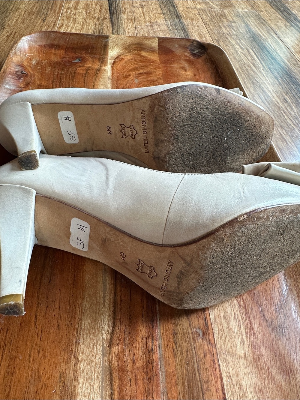 ANTONIO MELANI Peep-Toe Bow Heels - Picture 6 of 6